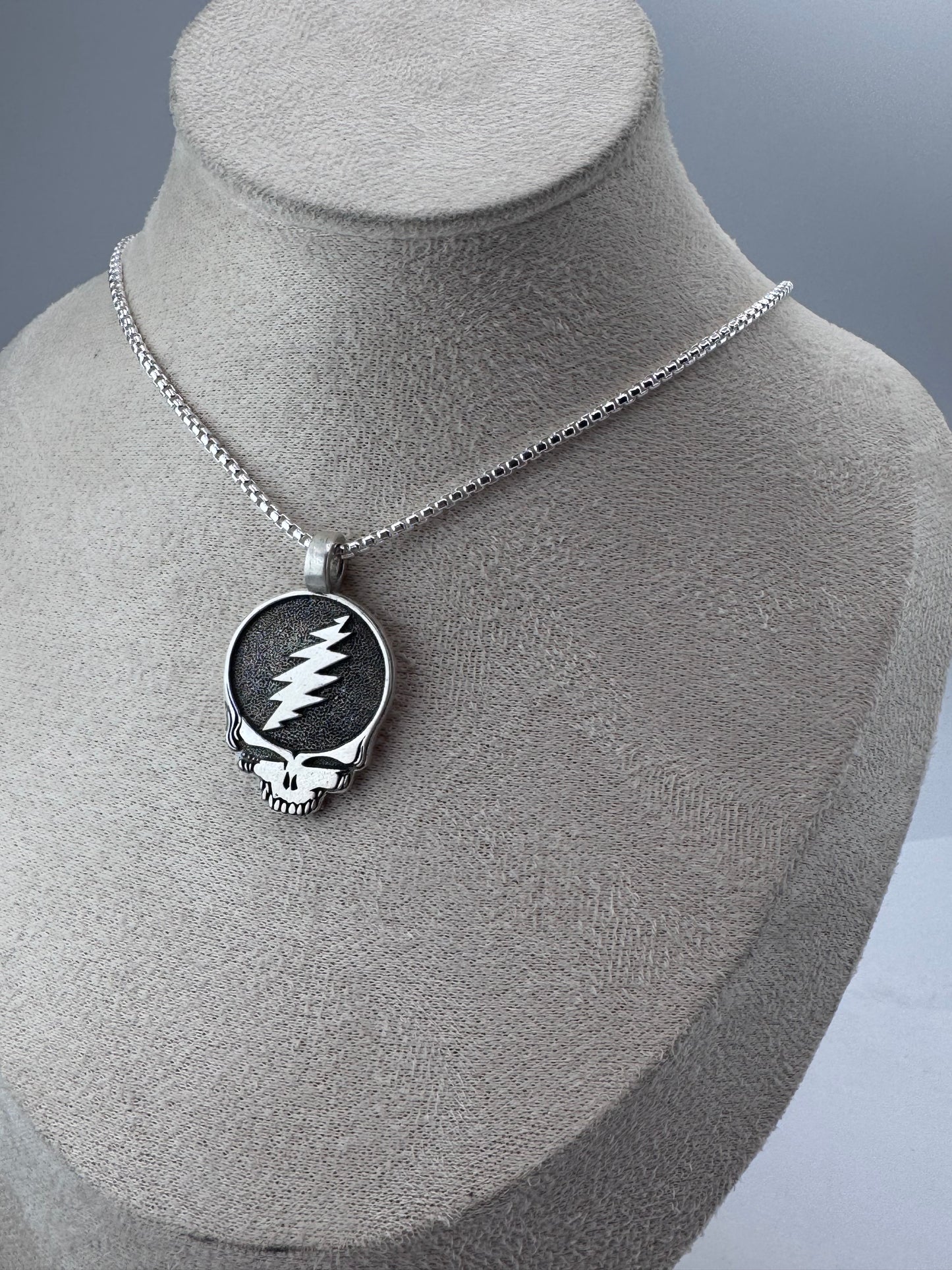 Larger syf pendant