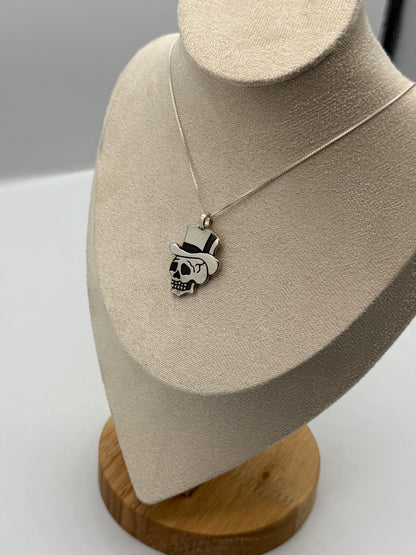 Good time skull pendant