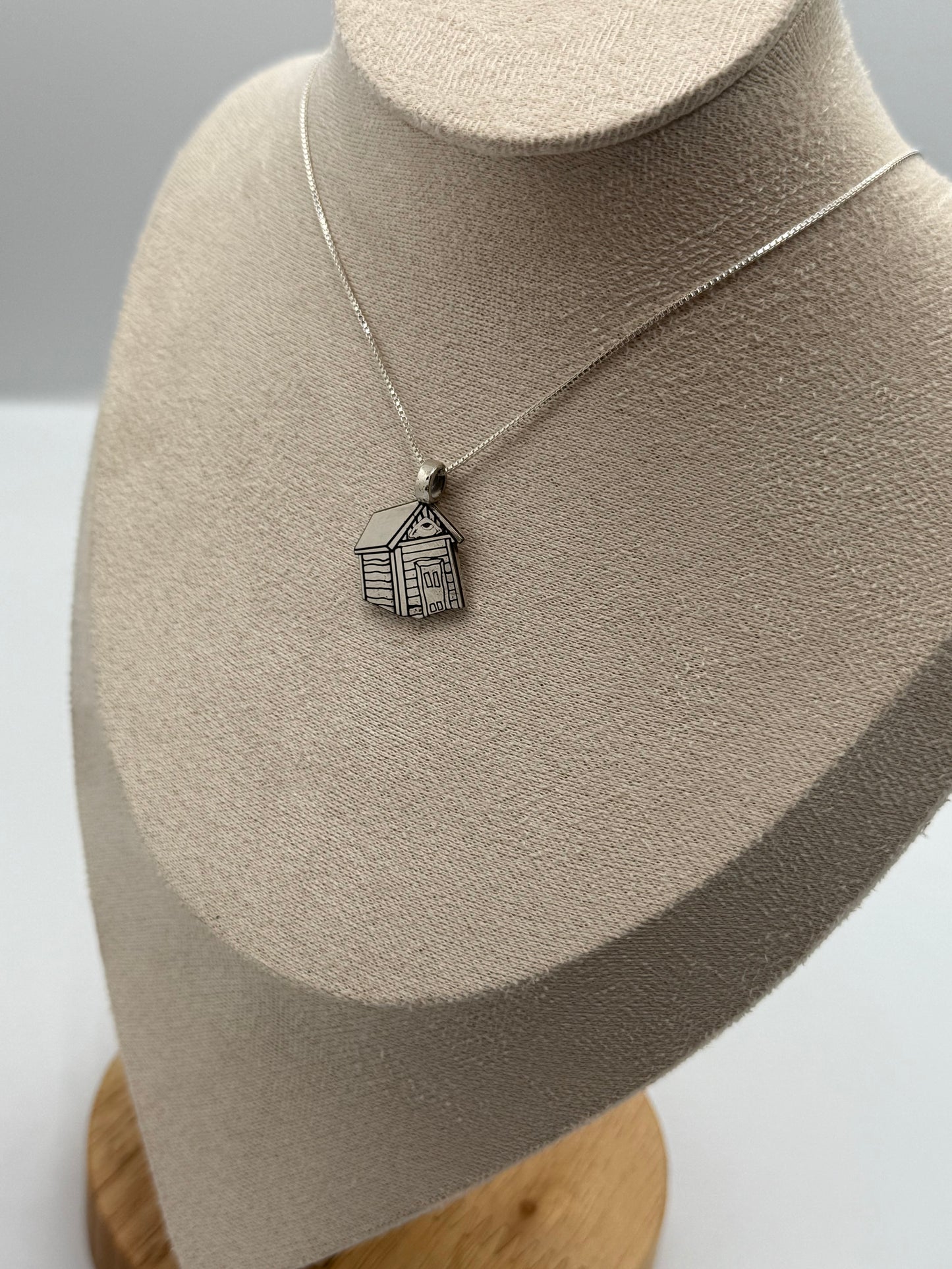 Turmoil Shed pendant