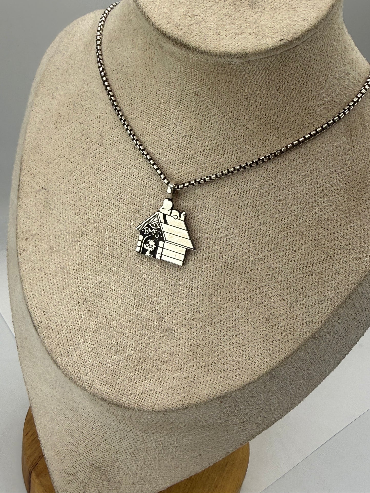 TNT toon pendant