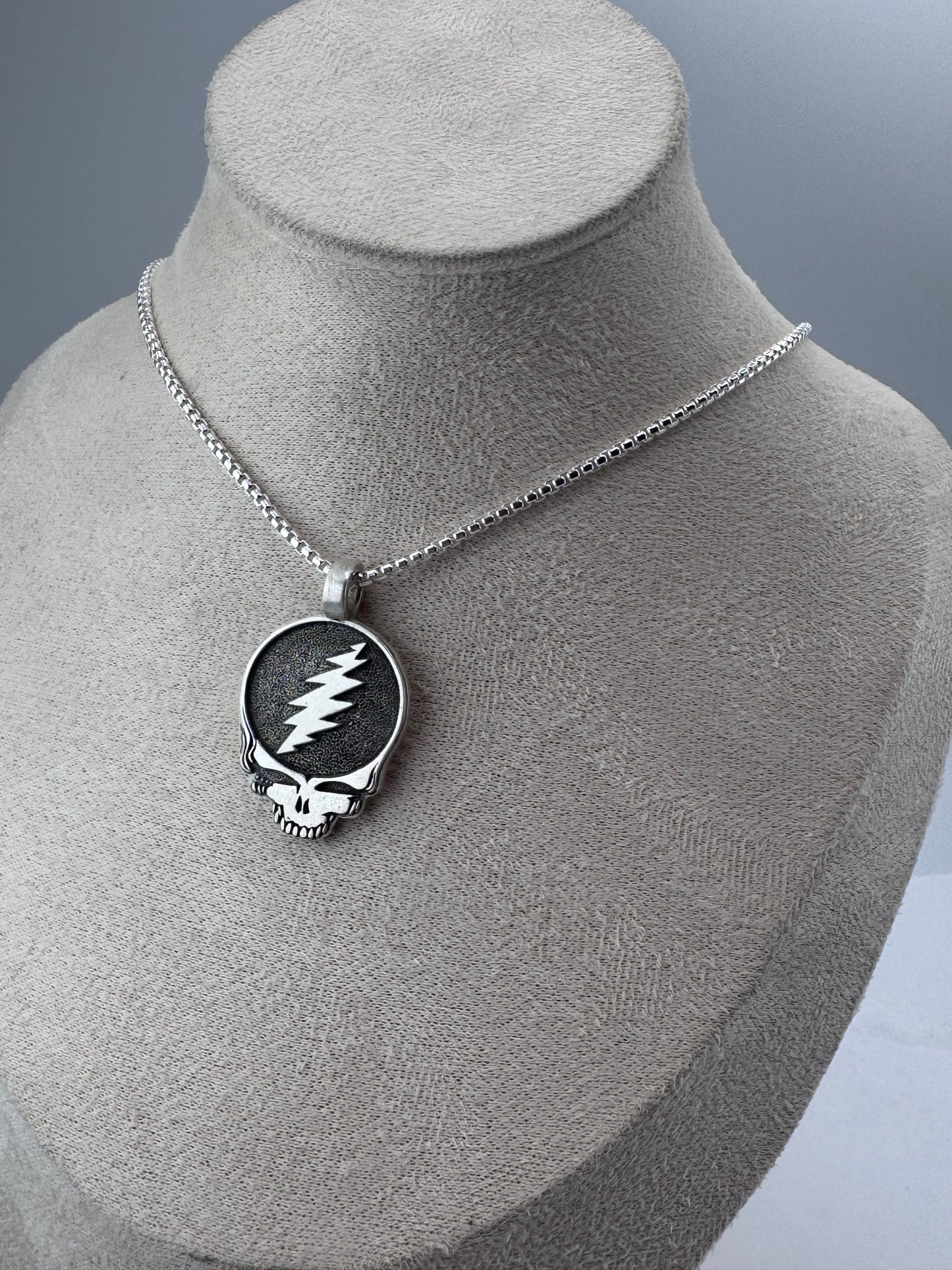 Larger syf pendant