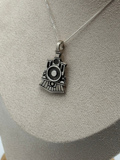 northbound train pendant
