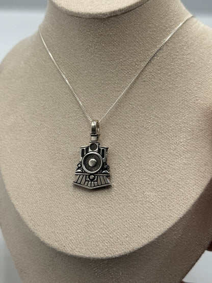 northbound train pendant